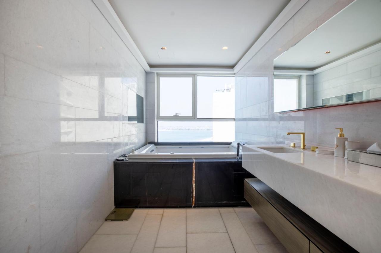 Five Palm Jumeirah 2Br Luxury Penthouse , Full Marina See View With Private Pool Дубай Экстерьер фото